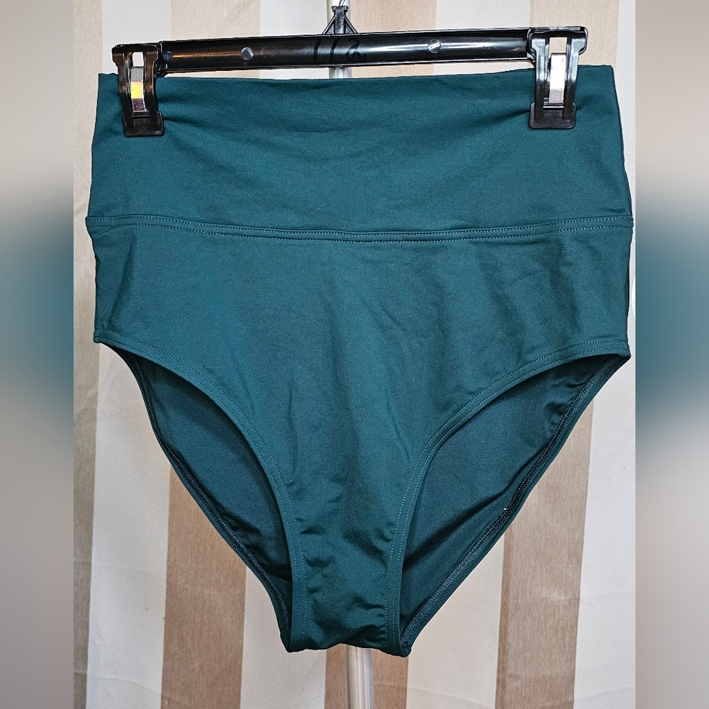 Lands' End Swim Bottom Green NWT Size 10